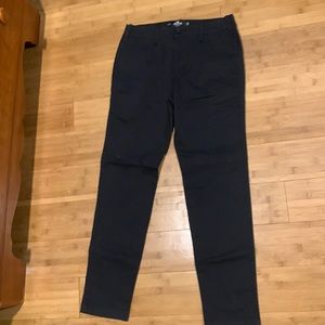Brand new Hollister pants never worn I don’t like the style anymore